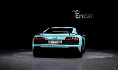 R8 (4S)