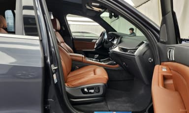 X7 (G07)