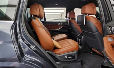 X7 (G07)