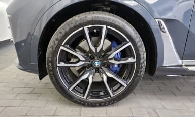 X7 (G07)