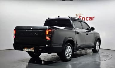 Rexton Sports Khan