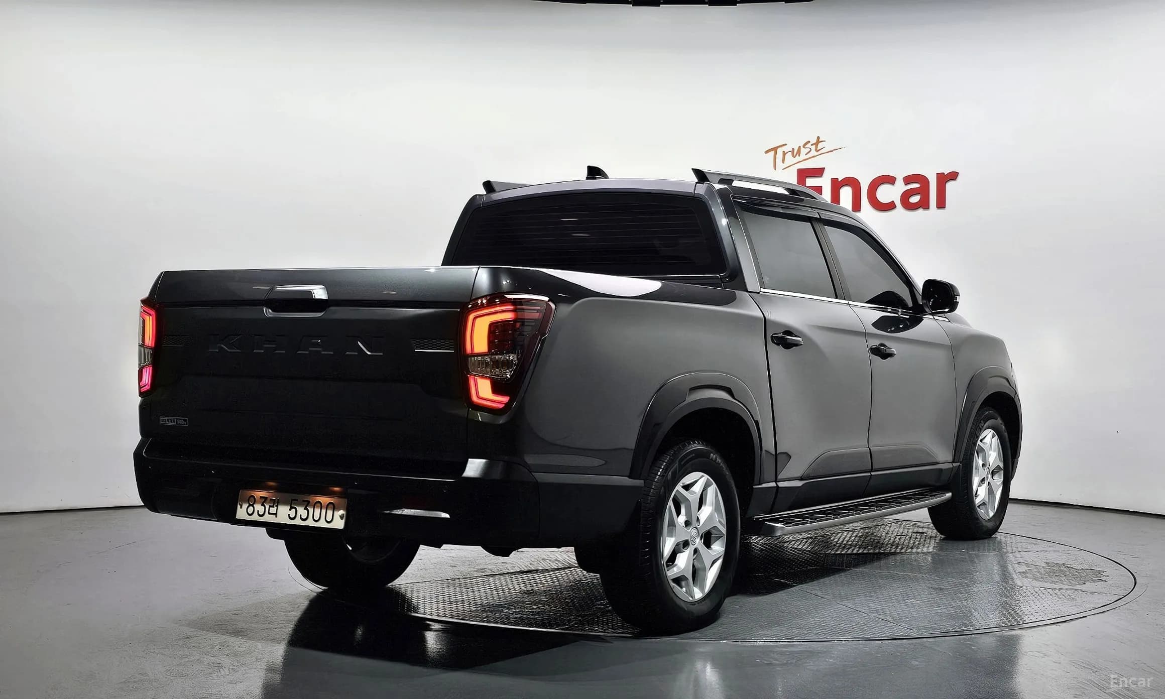 Rexton Sports Khan