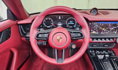 911 (992)