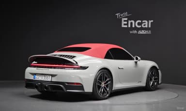 911 (992)