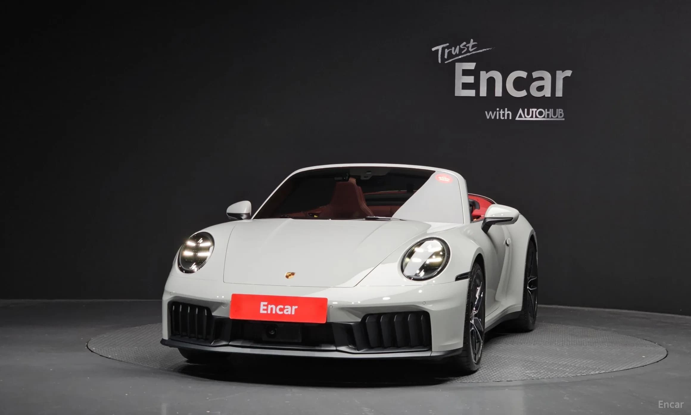 911 (992)