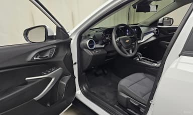 Trax Crossover