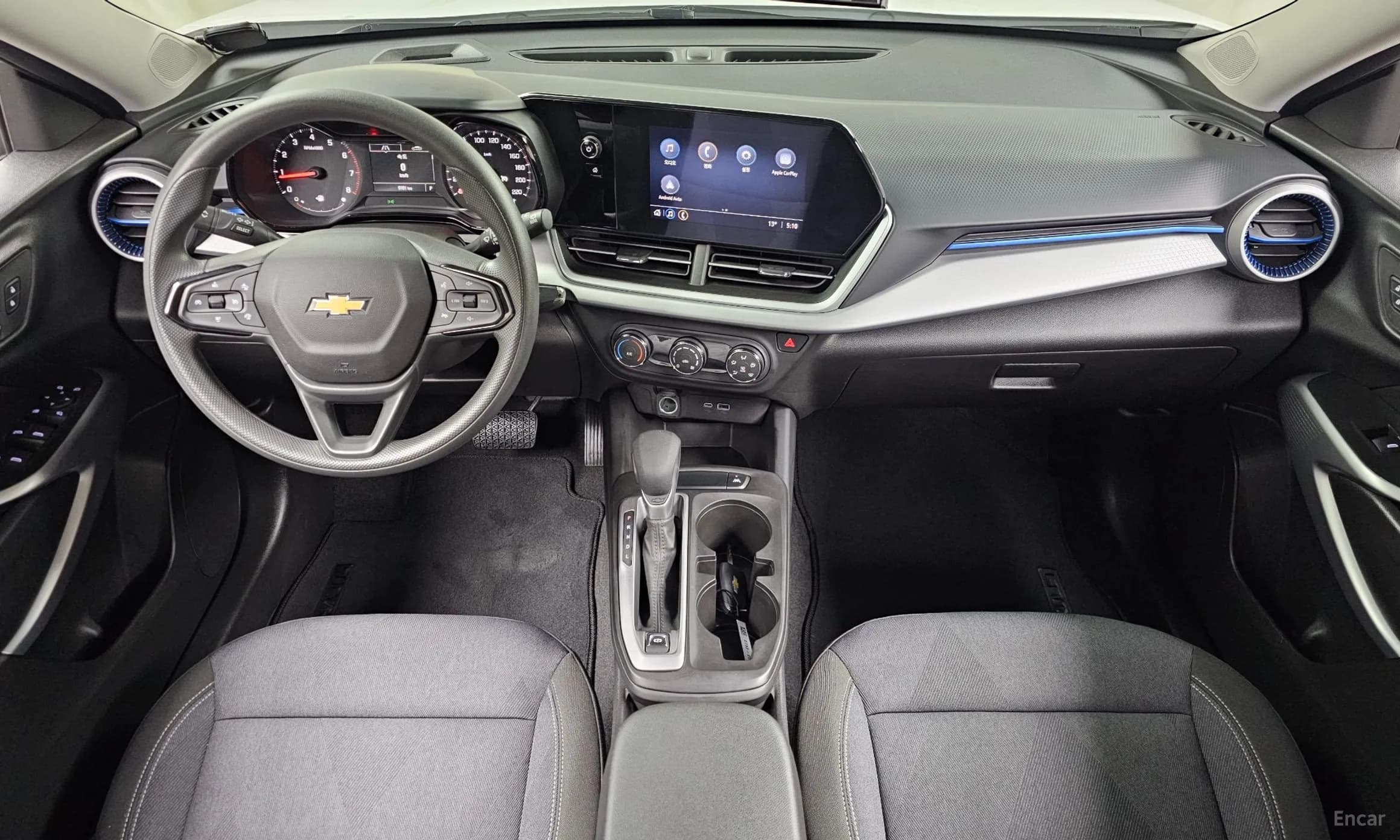 Trax Crossover