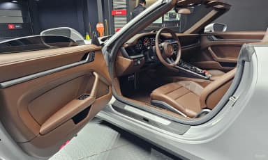 911 (992)