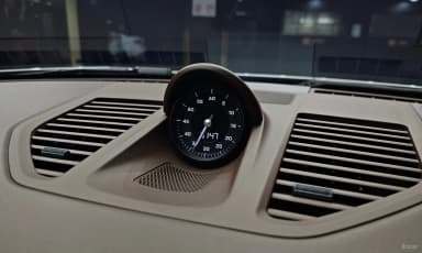 911 (992)