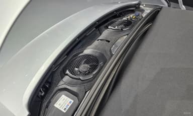 911 (992)