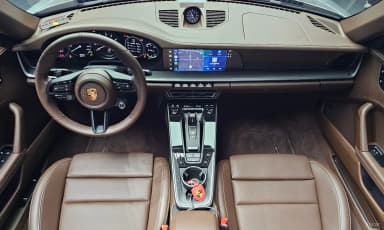 911 (992)