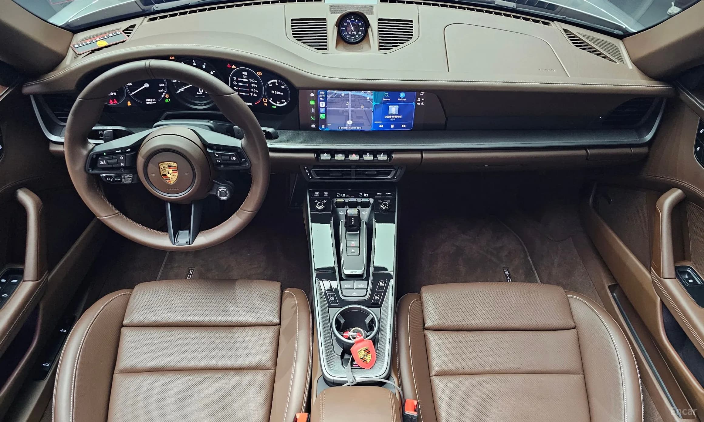 911 (992)