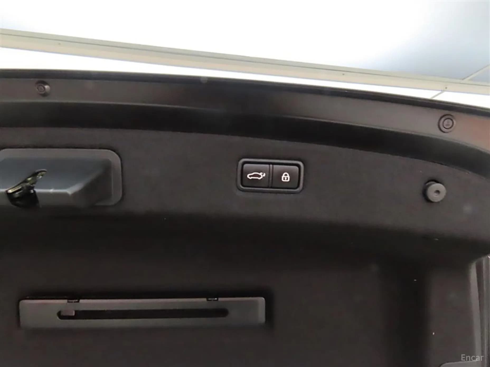G90