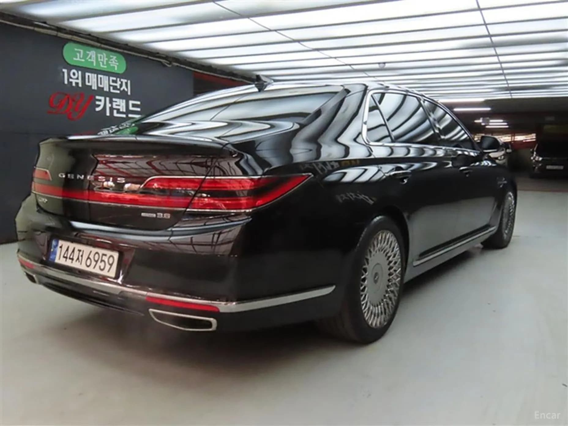 G90