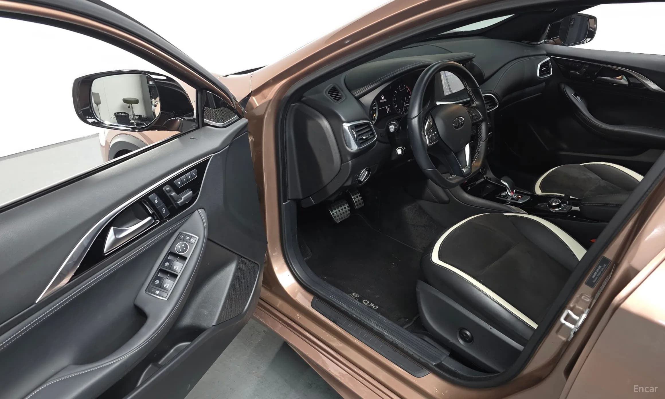 Q30