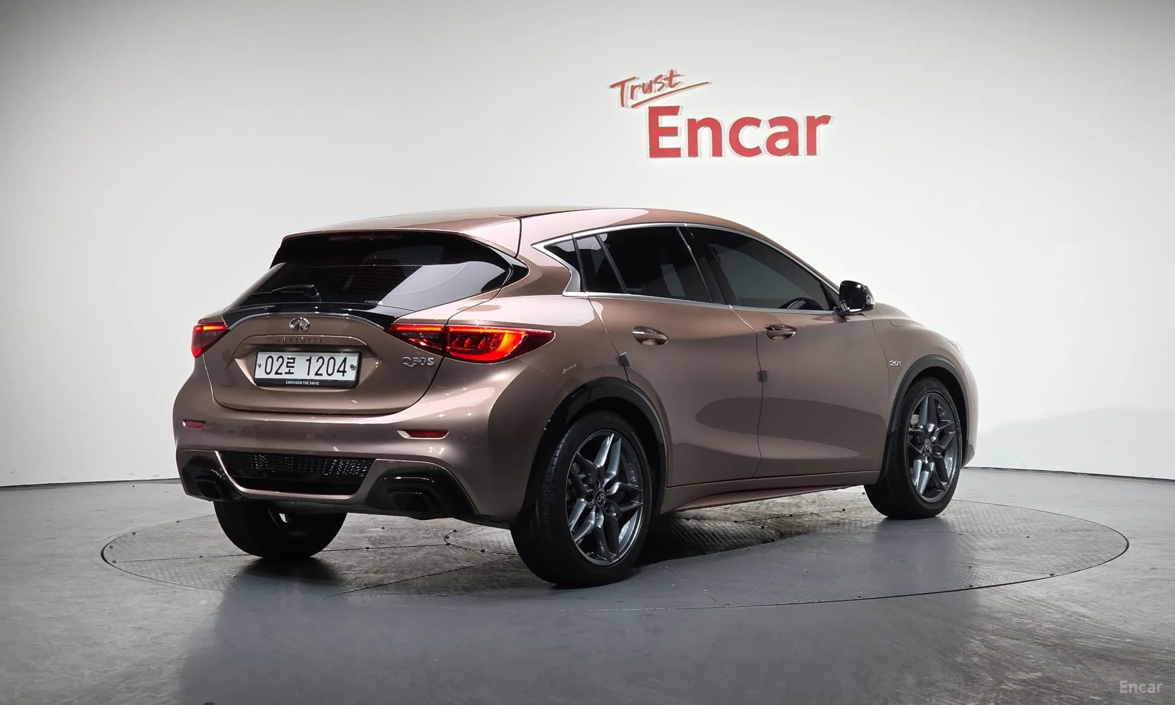 Q30