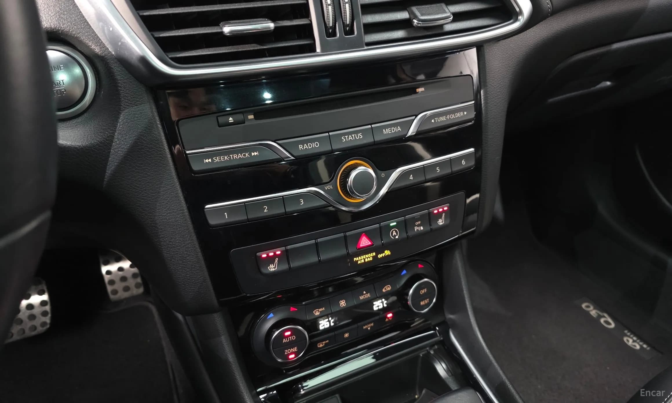 Q30