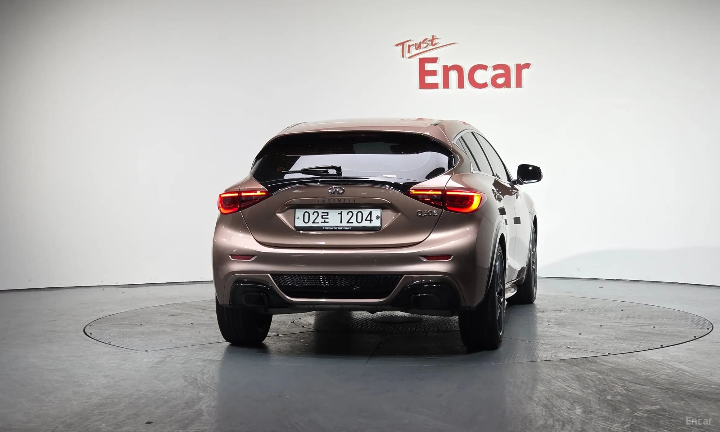 Q30