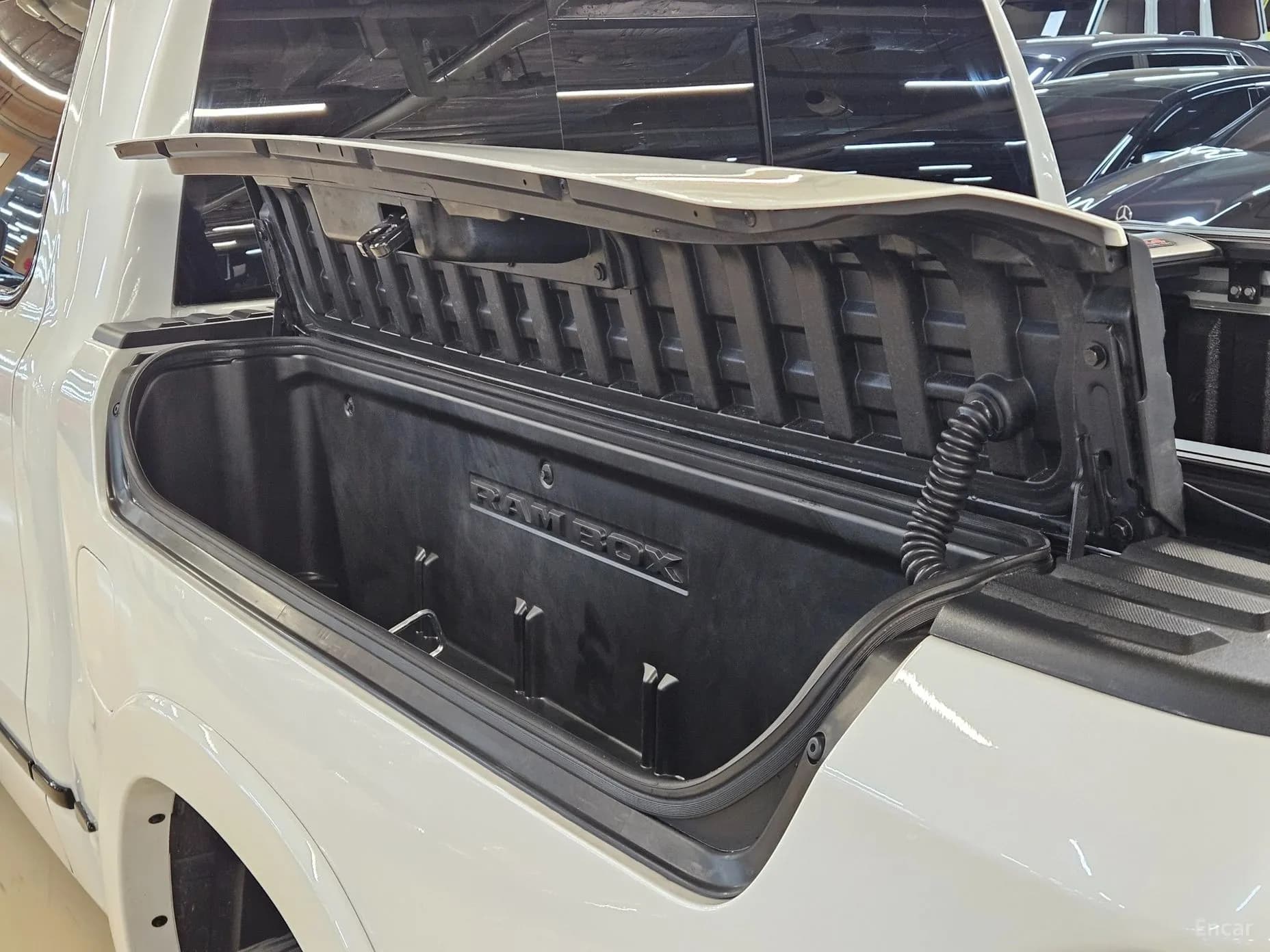 Lampickup