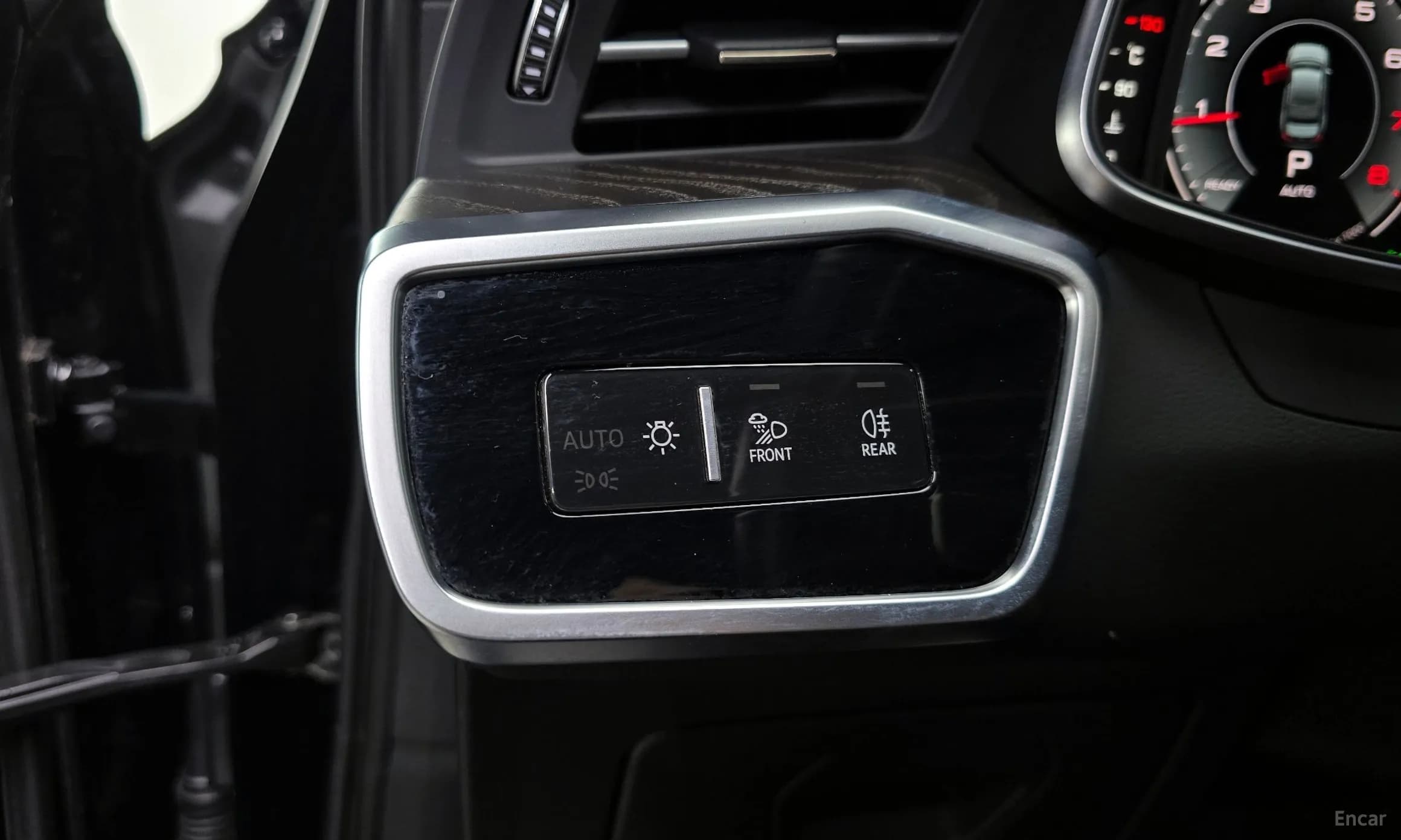 A6 (C8)