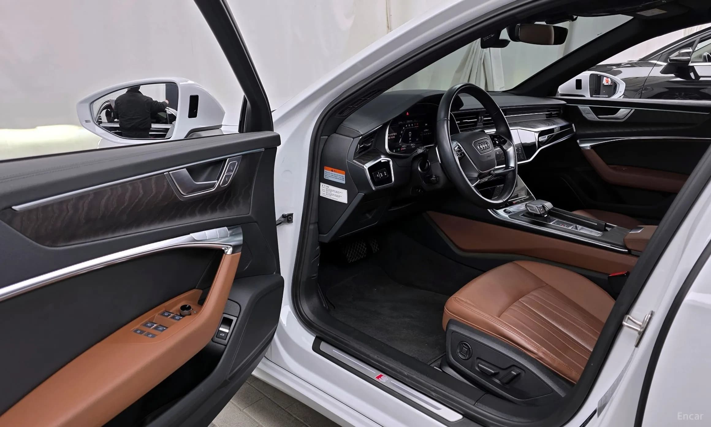 A6 (C8)
