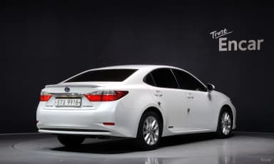 New ES300h