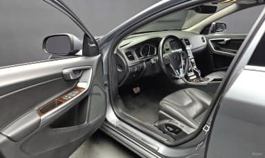 S60