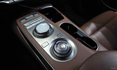 GV70