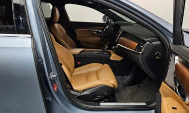 S90