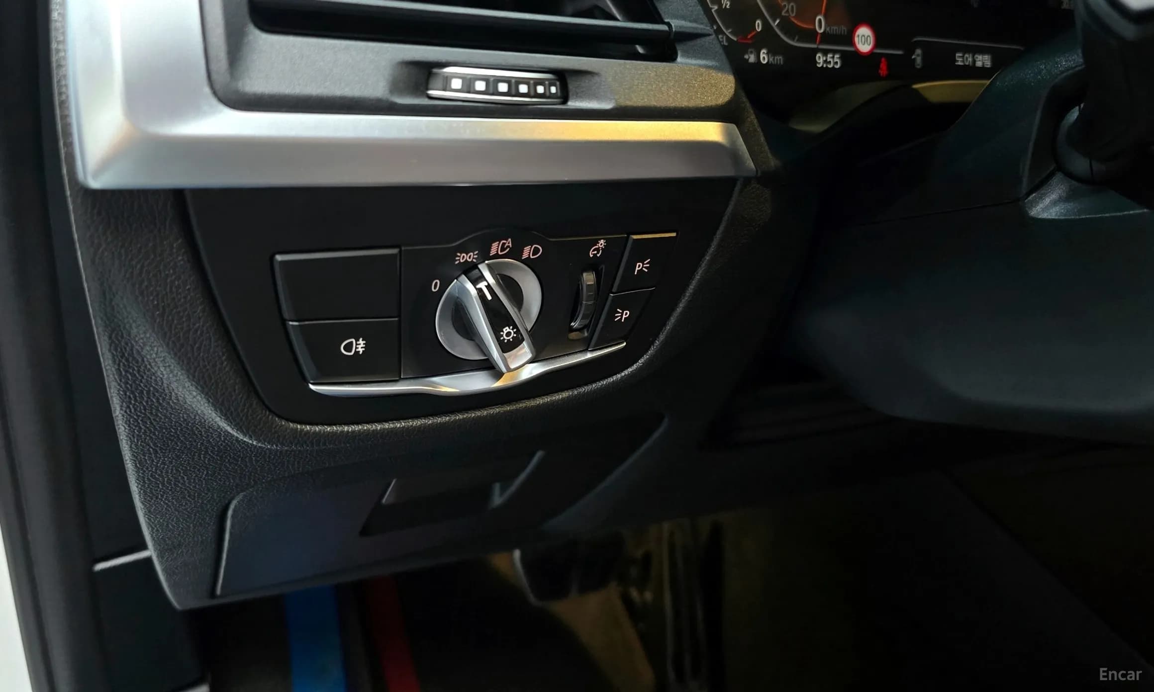 X4 (G02)