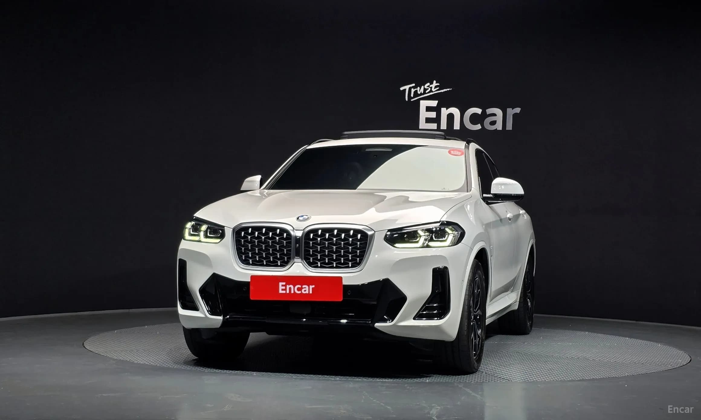 X4 (G02)