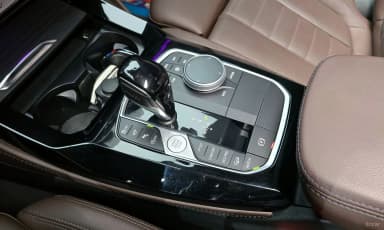 X4 (G02)