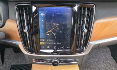 S90