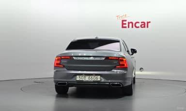 S90