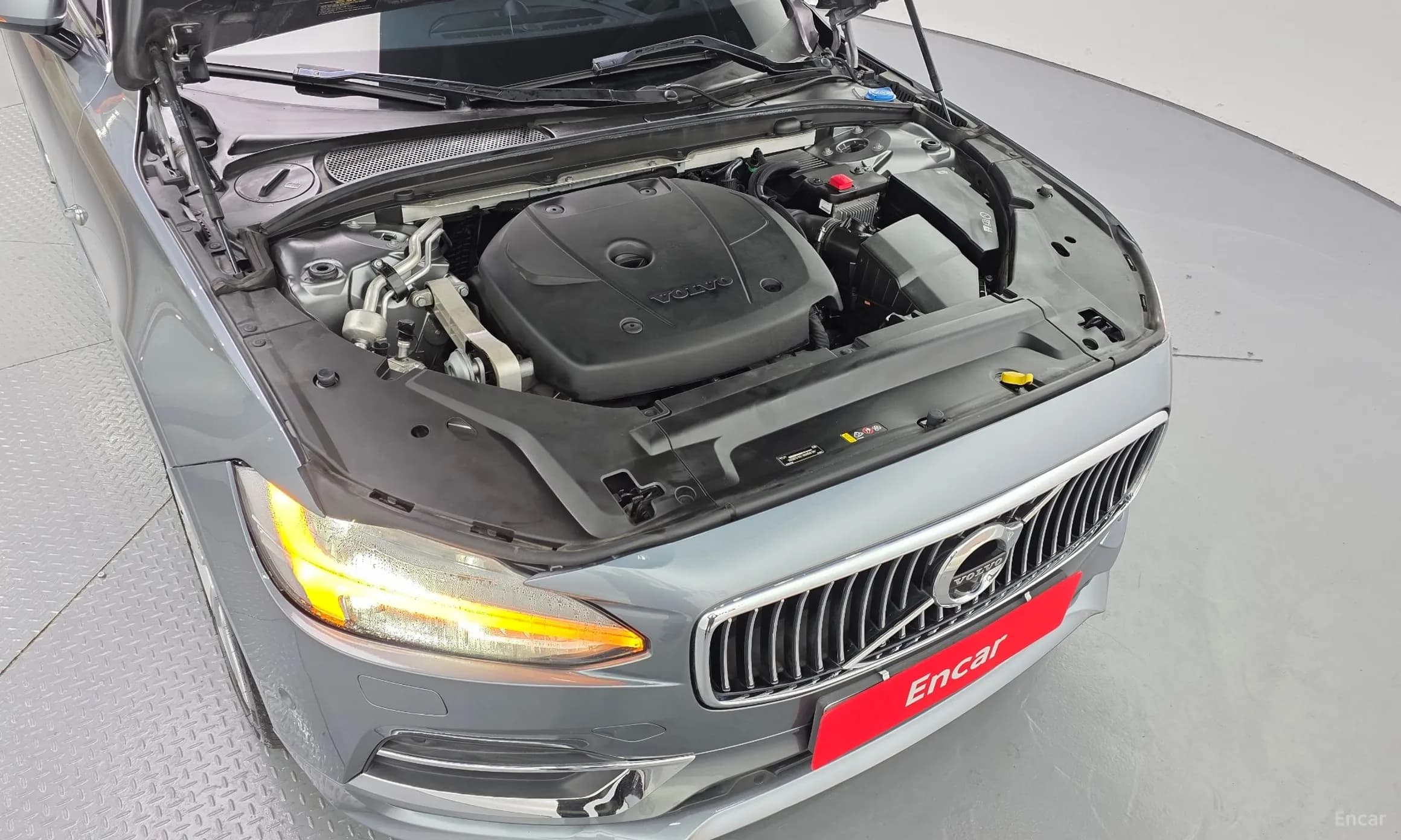 S90