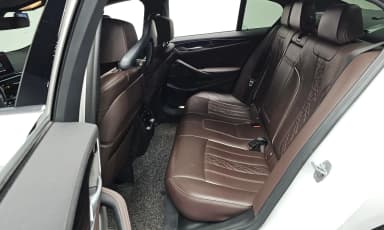5 Series (G30)