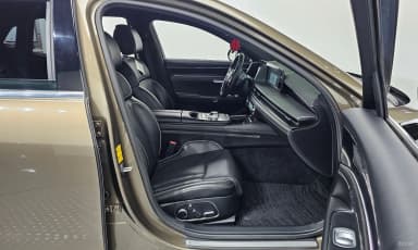 G90 (RS4)