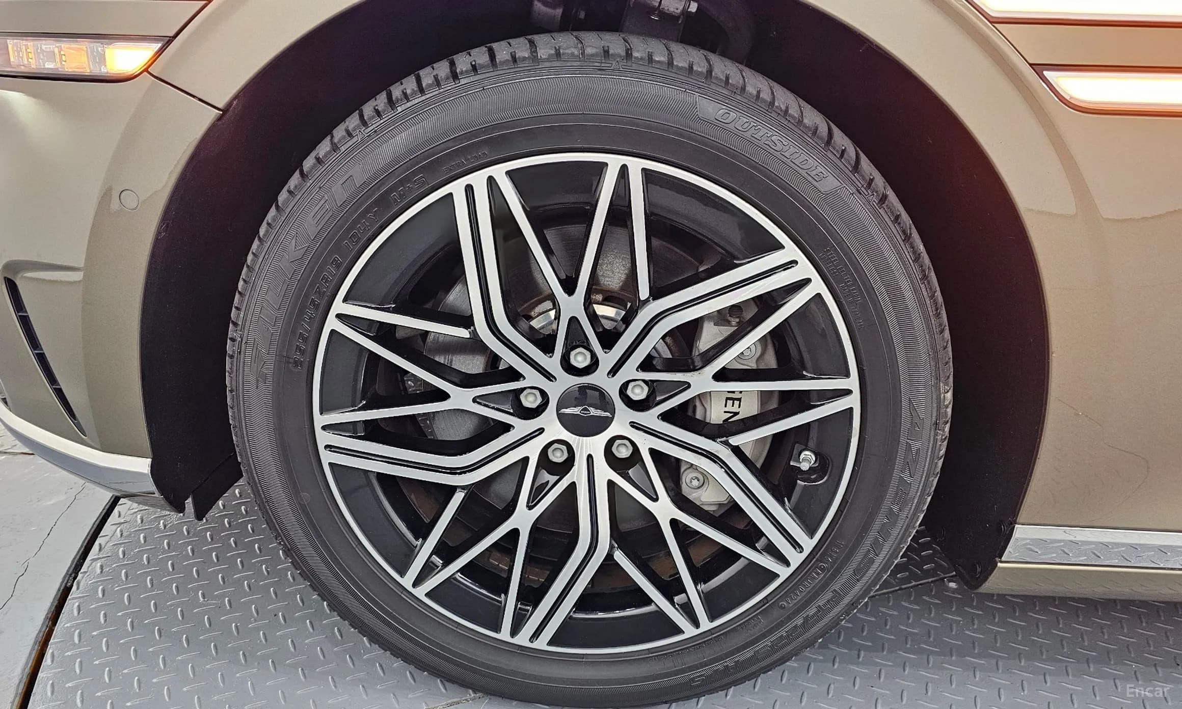 G90 (RS4)