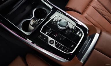 X7 (G07)