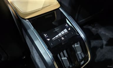 S90