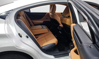 ES300h 7th Generation