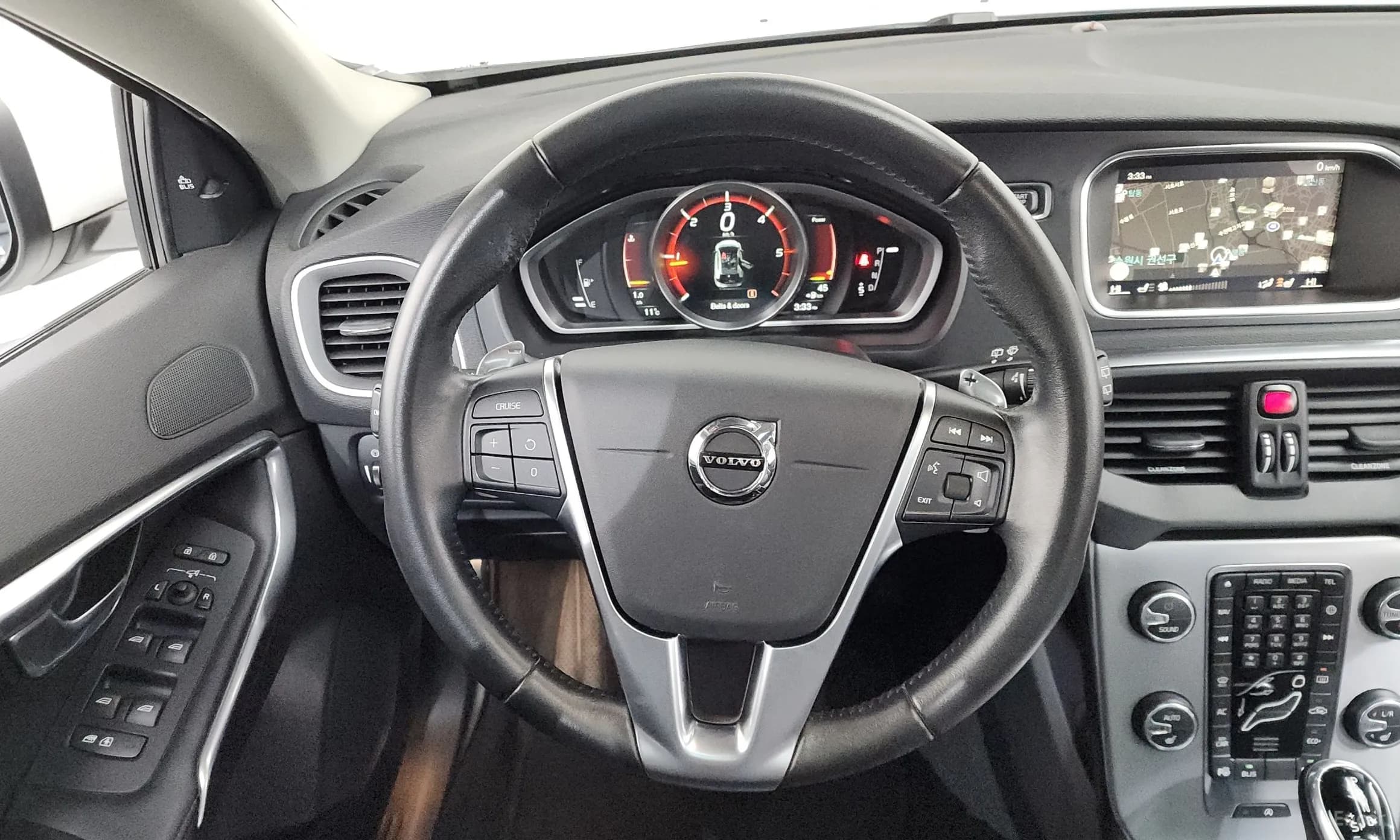 V40