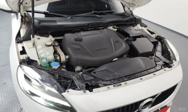 V40