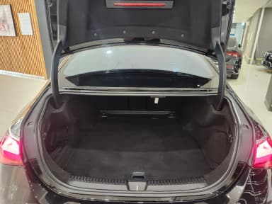 E-Class W214