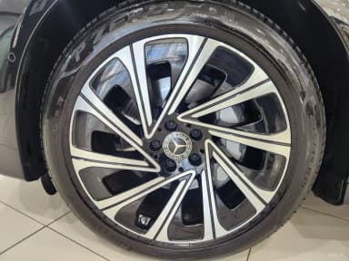 E-Class W214