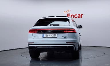 Q8 (4M)