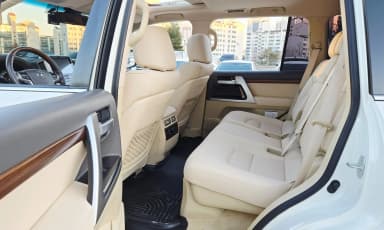 Land Cruiser
