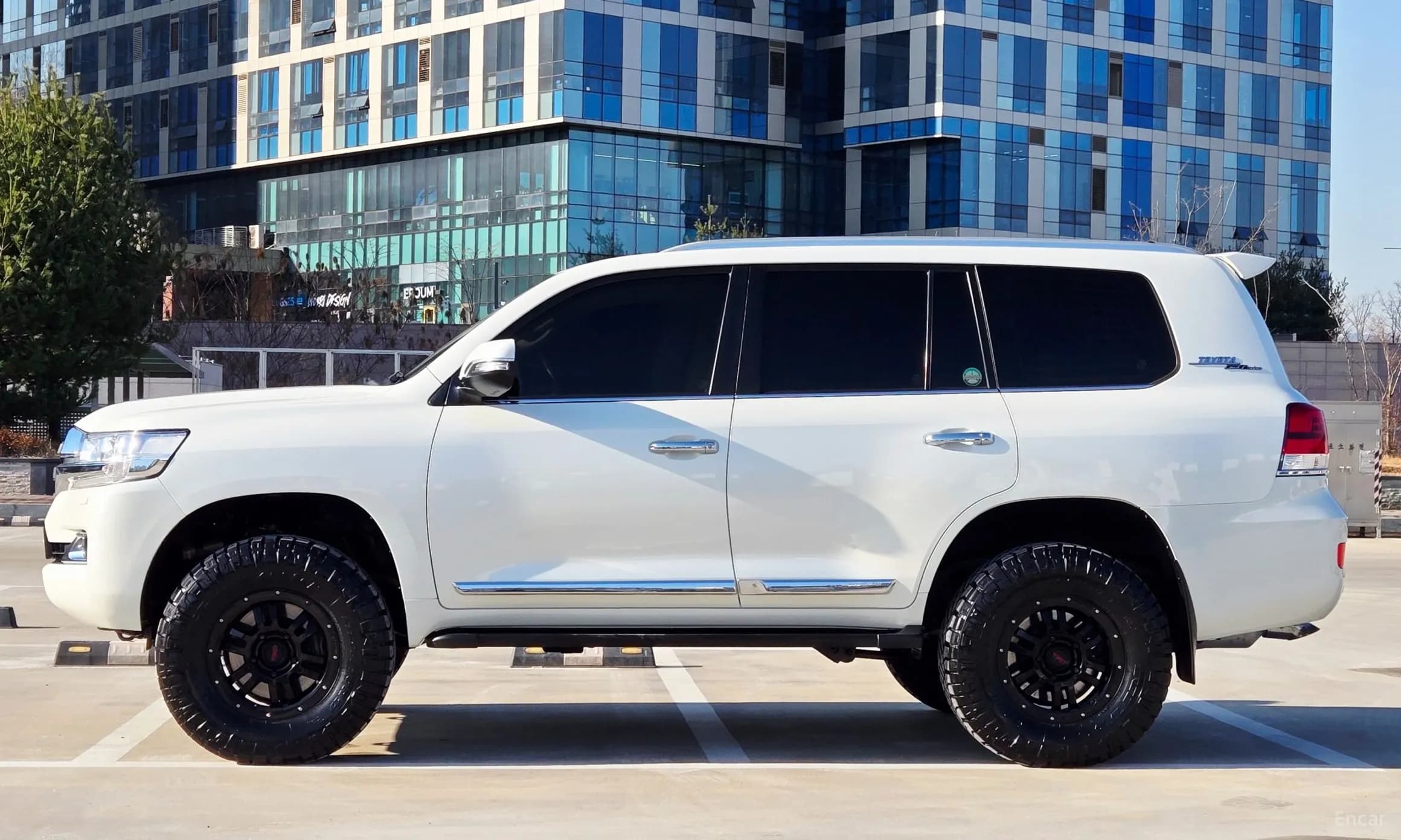 Land Cruiser