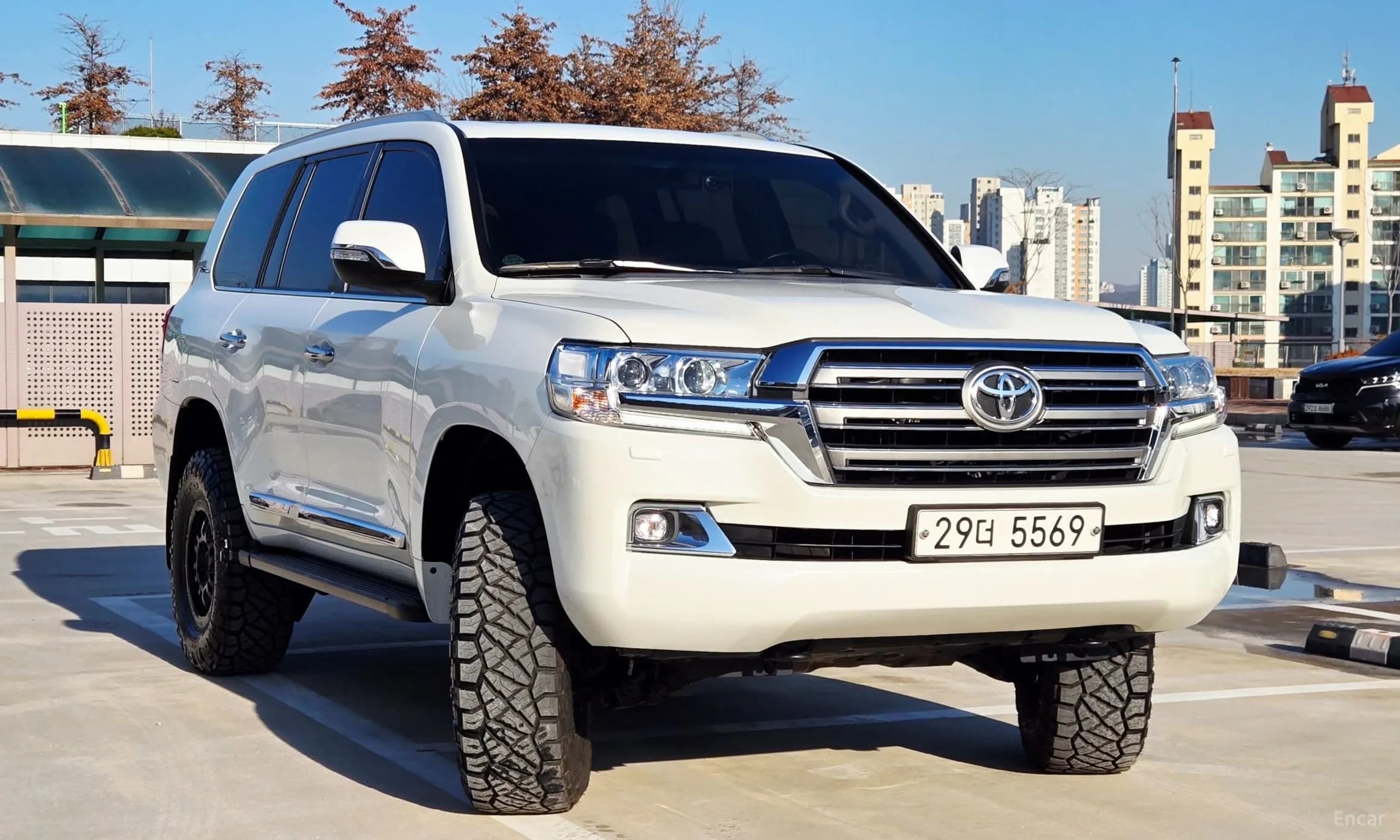 Land Cruiser