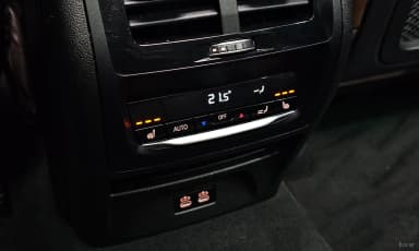 X3 (G01)